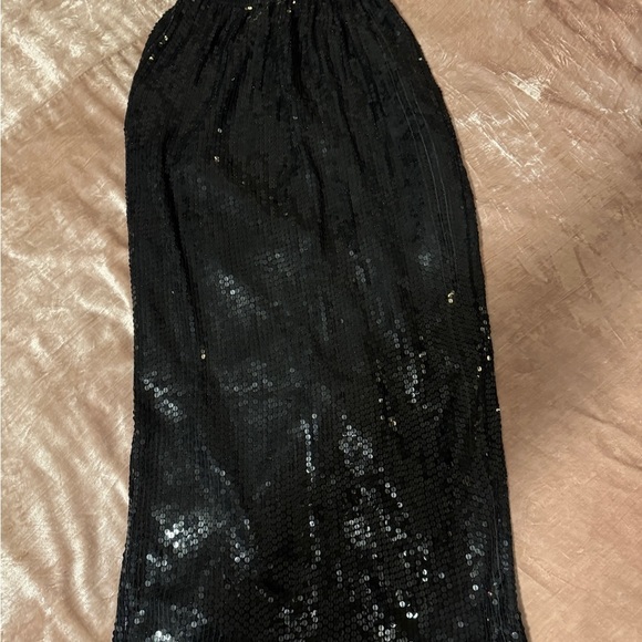 Dresses & Skirts - VTG Sequined silk skirt, size S/M